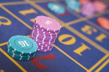 mawaroto app interface showing live blackjack table on mobile screen